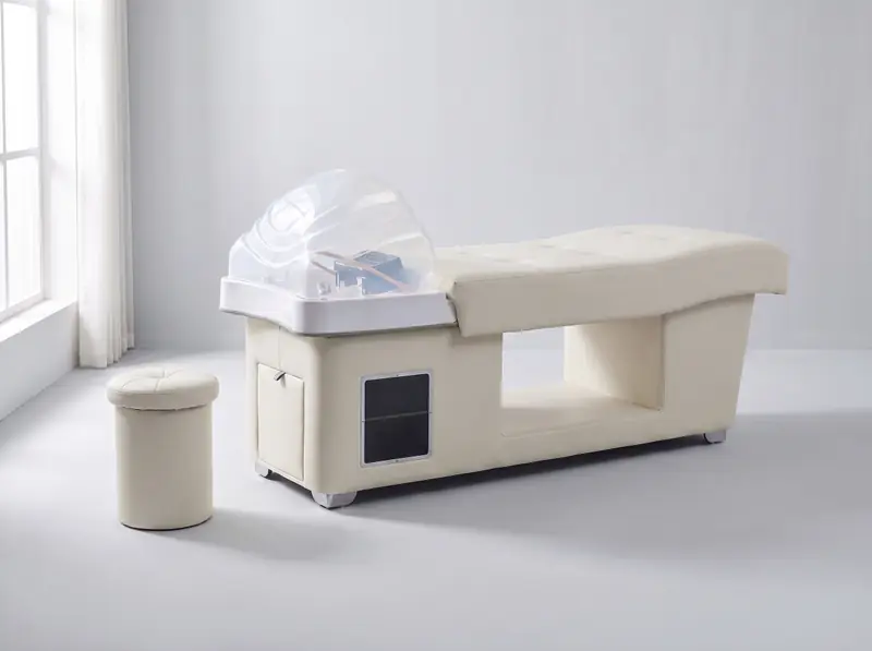 L’Essentielle, coloris blanc, avec son tabouret